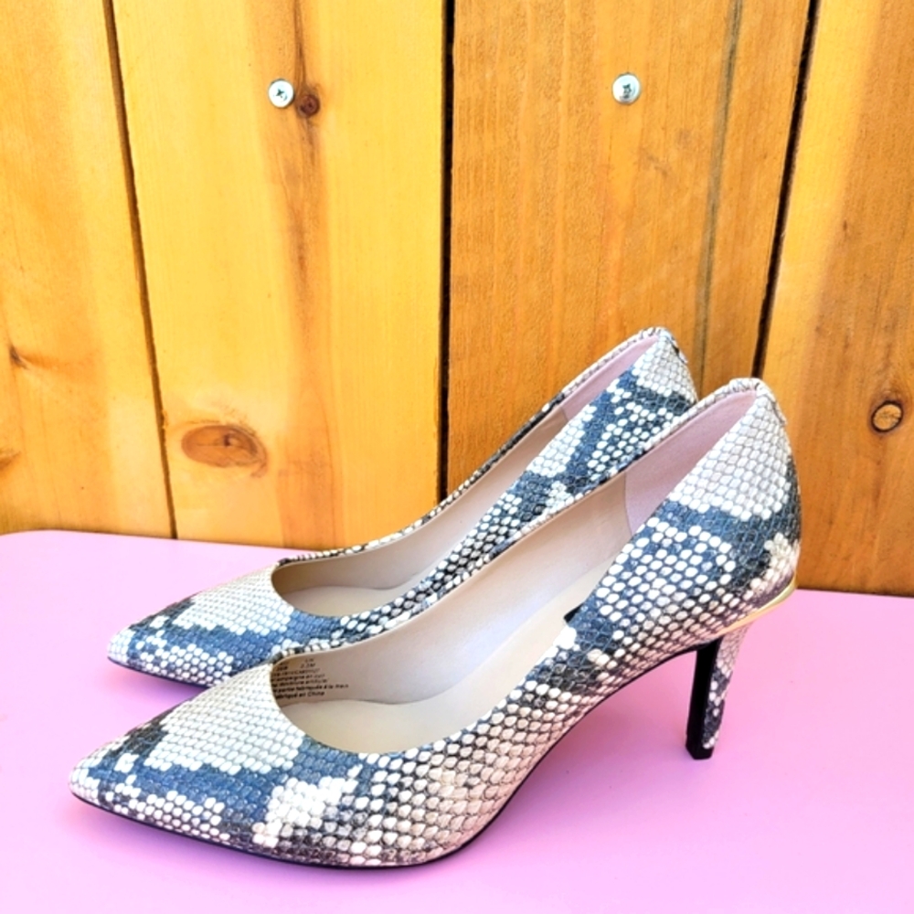 DKNY Randi Glossed Snake-effect Leather Pumps SZ 6 - Picture 2 of 16
